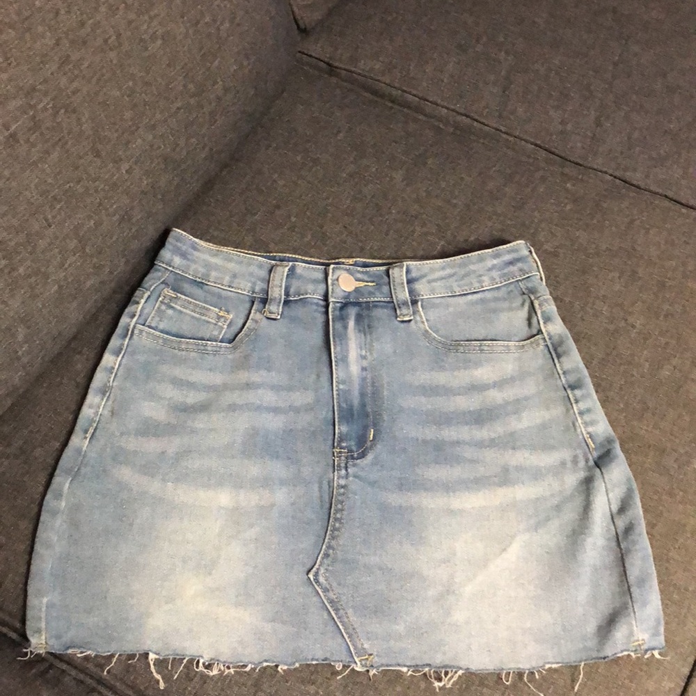Shein Woman Jean Skirt Stretchy Raw Hem Light Whiskered Wash Sz XS